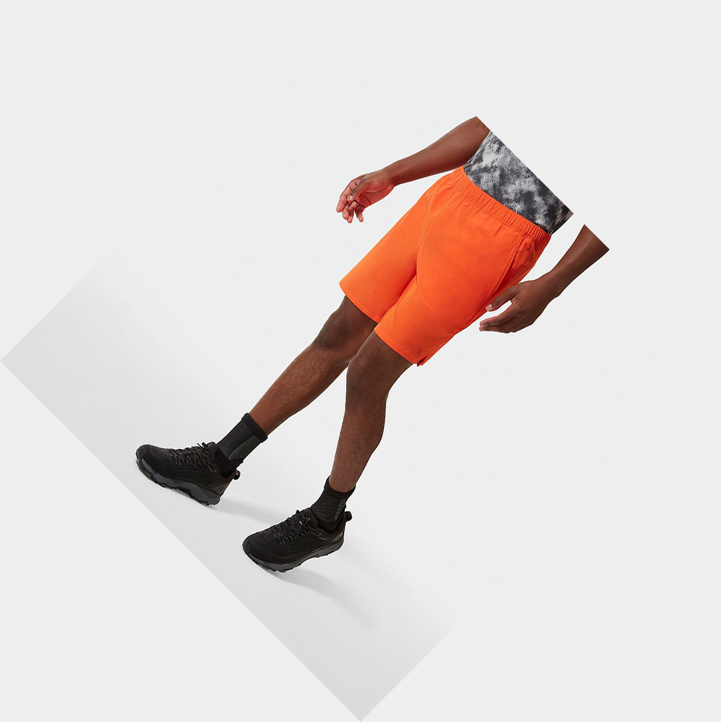 Men\'s The North Face Wander Shorts Orange | US759AEVG