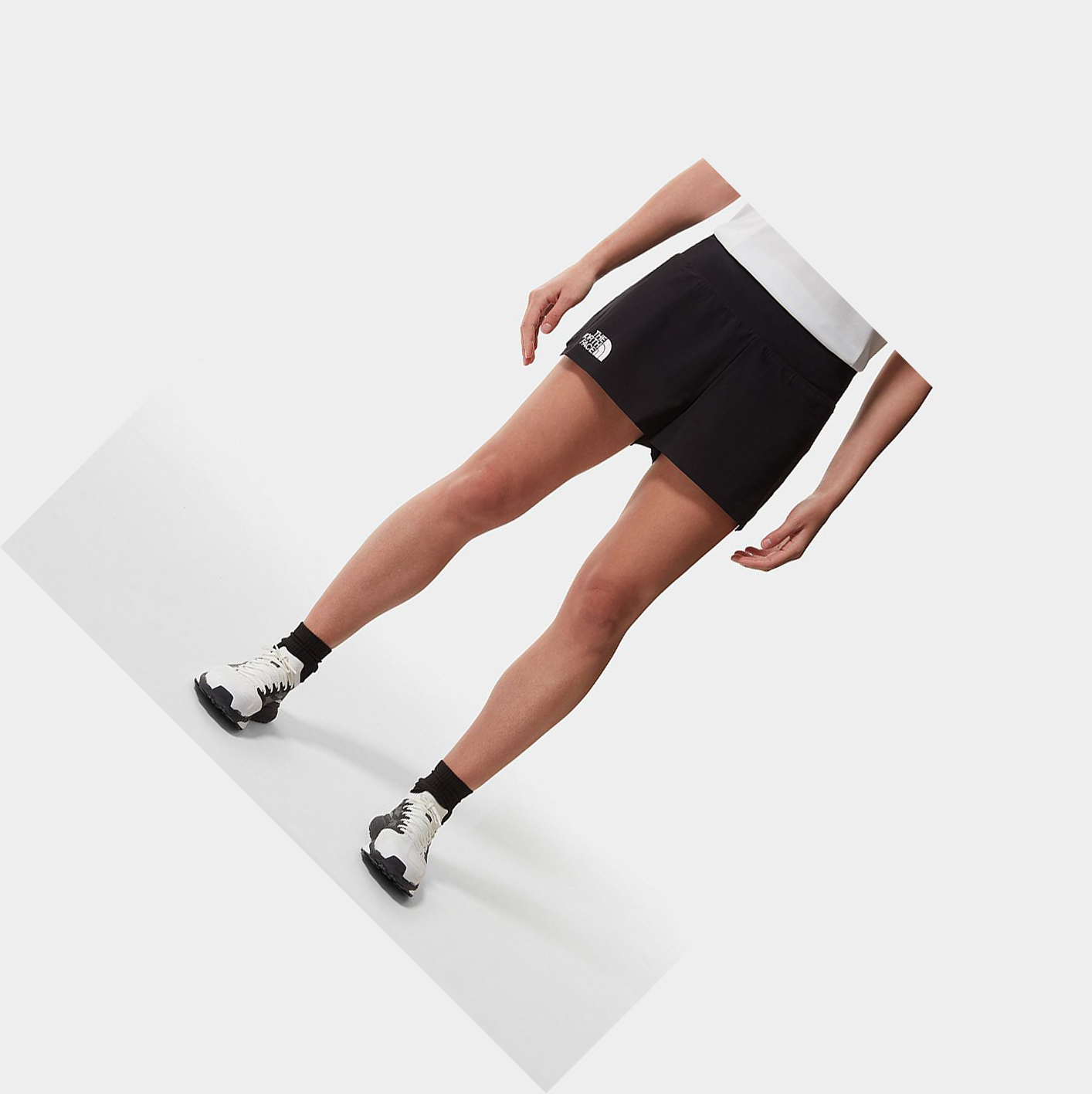 Women\'s The North Face STRIDELIGHT Shorts Black | US126TSPO