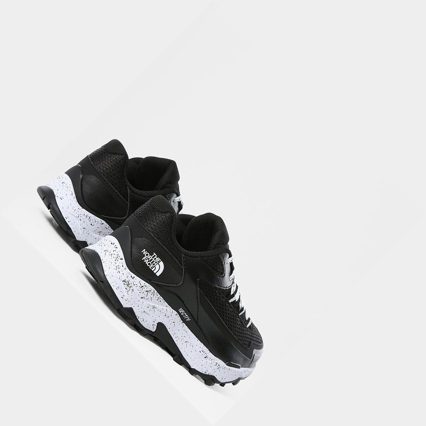 Women's The North Face VECTIV TARAVAL Walking Shoes Black White | US457JYFB